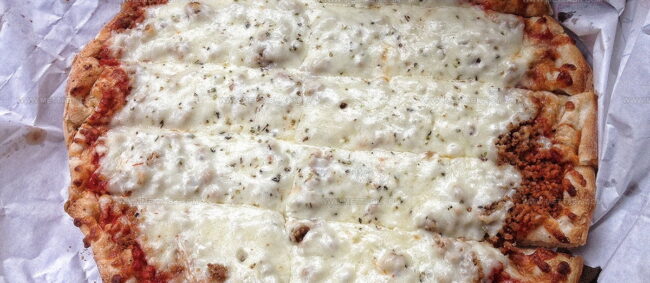 Quad City-Style Pizza