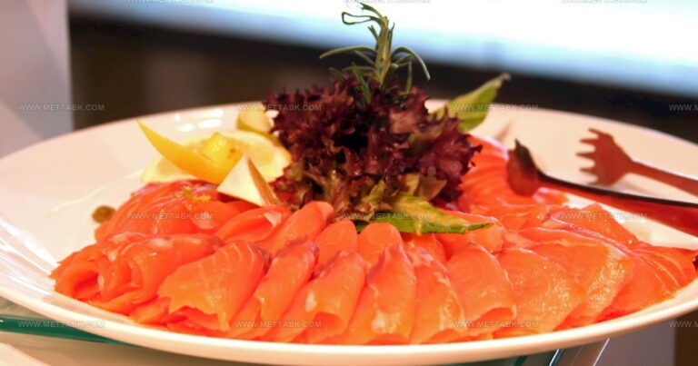 36 Iconic British Seafood Dishes Every Food Lover Needs To Try