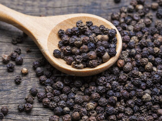 Exploring the Spicy World of Black Pepper