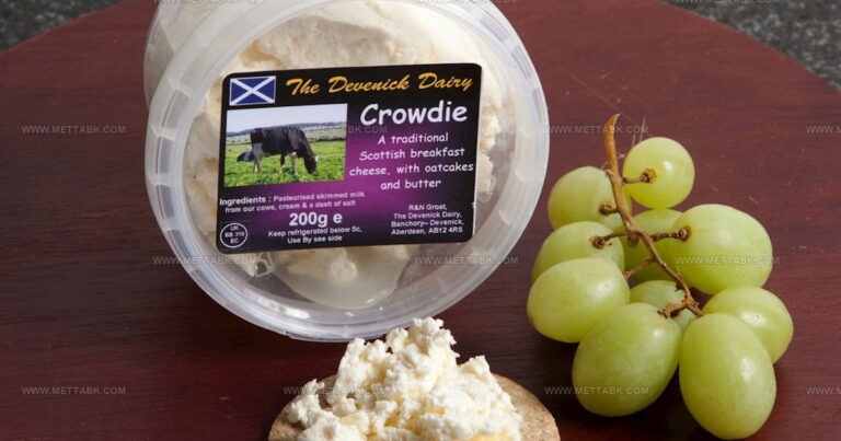 49 Buttery Classic British Soft Cheeses to Taste Now