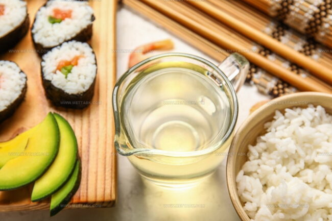 What Factors Matter Most When Substituting Rice Vinegar In Japanese Cooking?