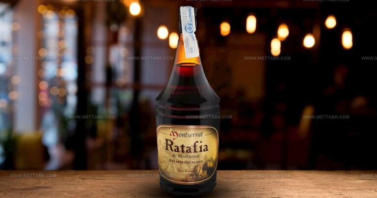 30 Amazing Spanish Spirits & Liqueurs Every Drinker Needs